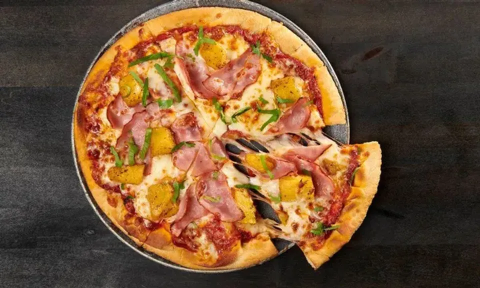 Aloha Hawaiian Pizza
