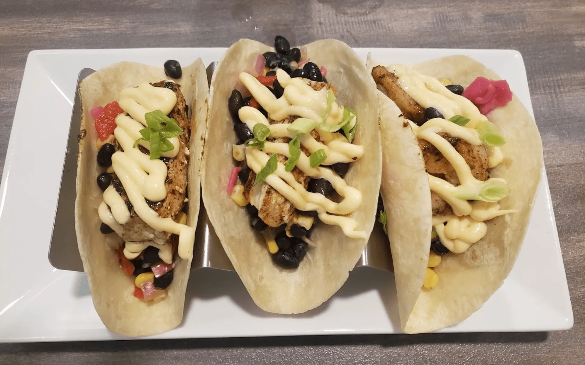 Where Fresh Seafood Meets Family Dining Comfort