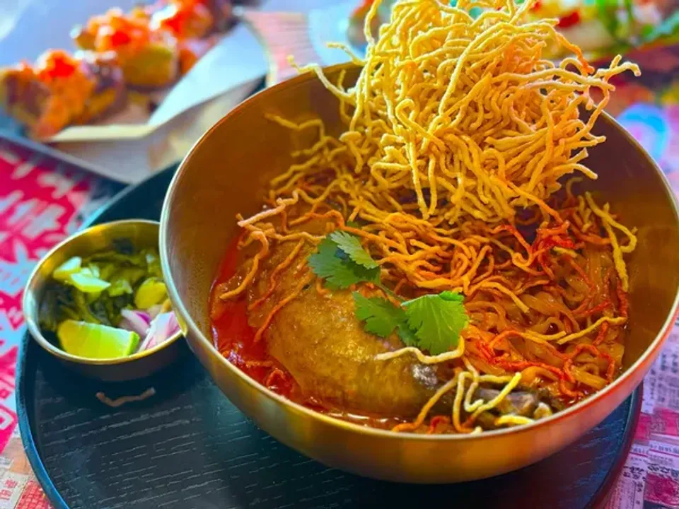Khoa Soi Chicken