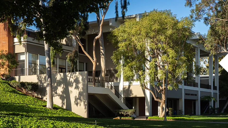 🍽️ Student Discounts Every Day