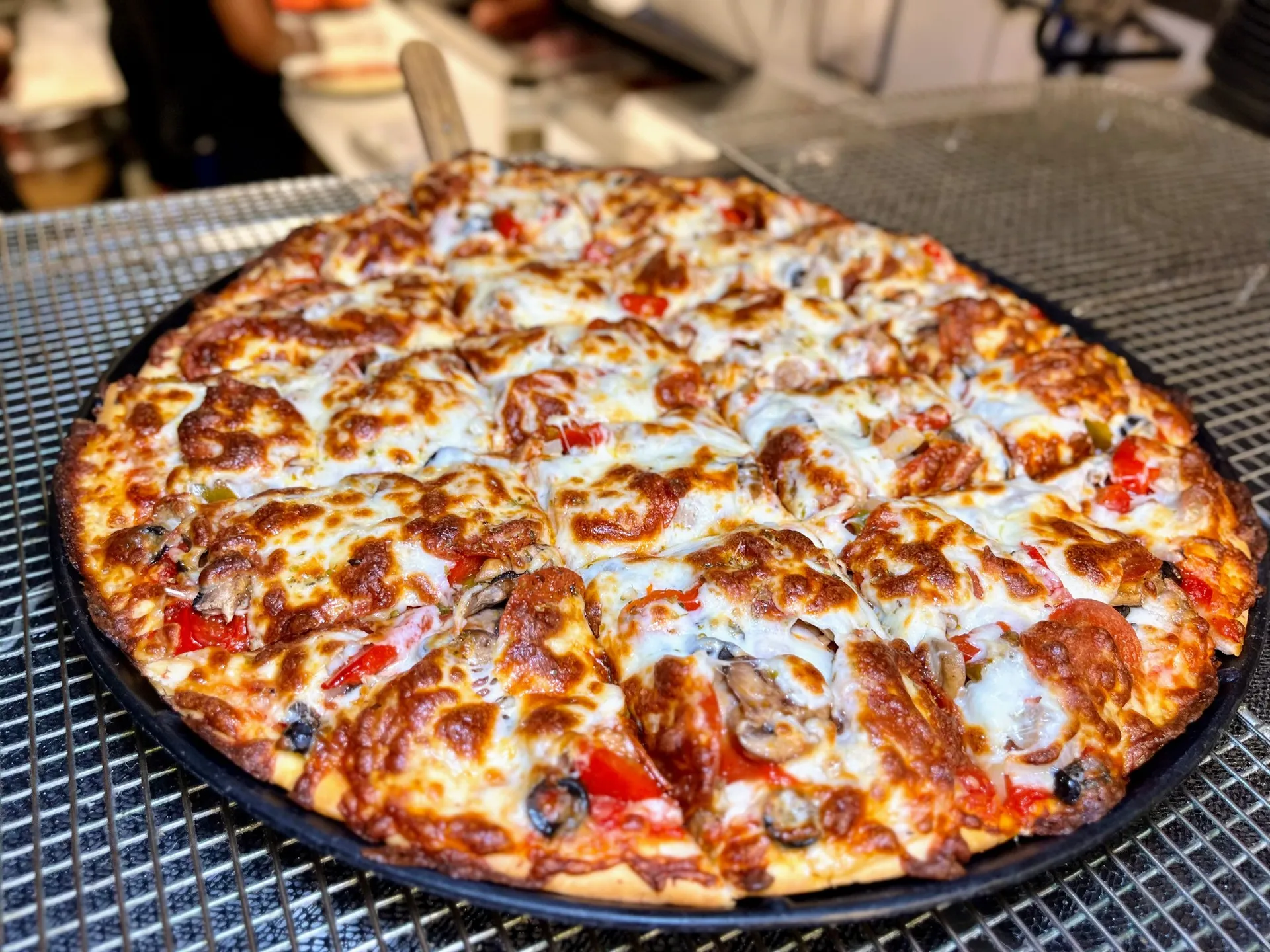 Welcome to Pusateri's Chicago Pizza