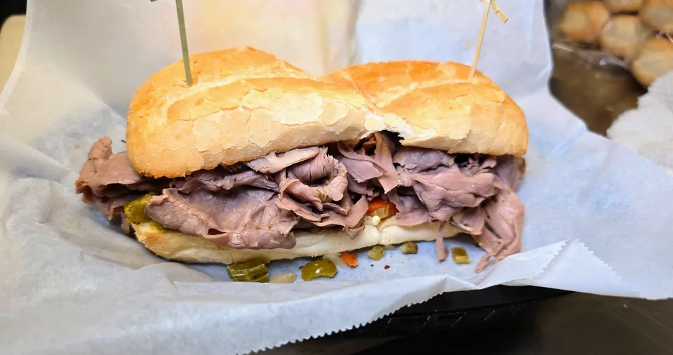 Italian Beef Sandwich – A Classic Chicago Favorite